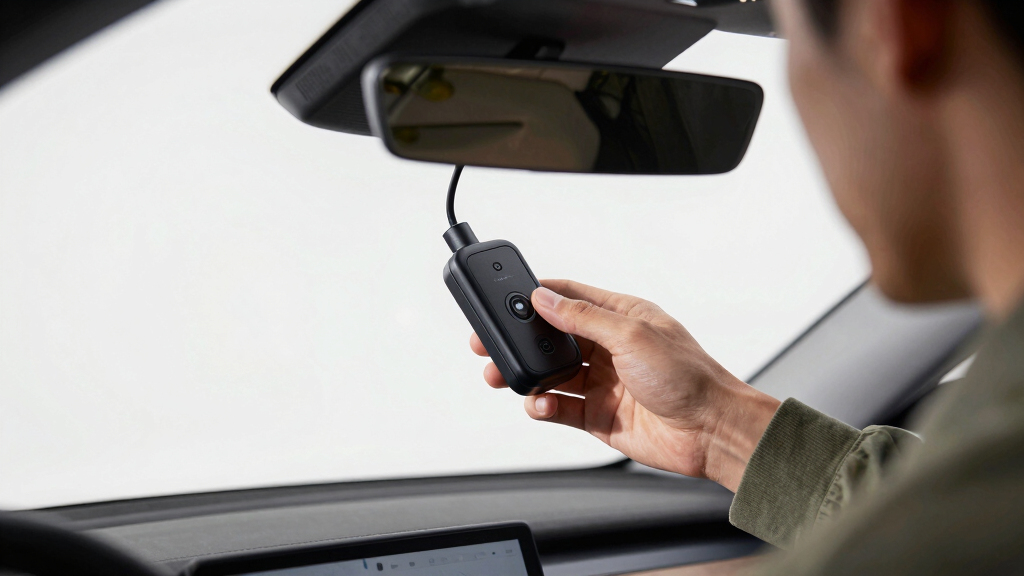 best hardwired GPS tracker for vehicles
