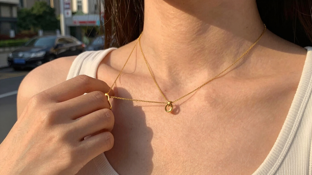 luxury necklaces for minimalist style